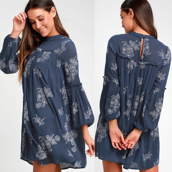 Lulu's blue floral embroidered long‎ sleeves no one quite like you dress small - Picture 1 of 9